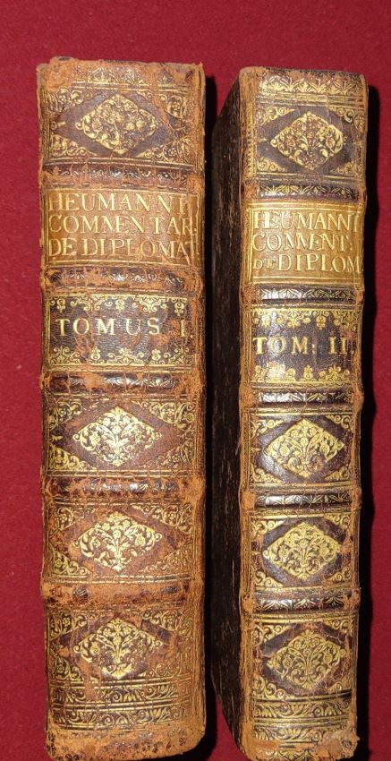 Commentarii de re diplomatica imperatorum ac regum Germanorum Tom I: Inde a Caroli M. temporibus adornati; Tom II: Inde a Ludovici Germanici temporibus adornati